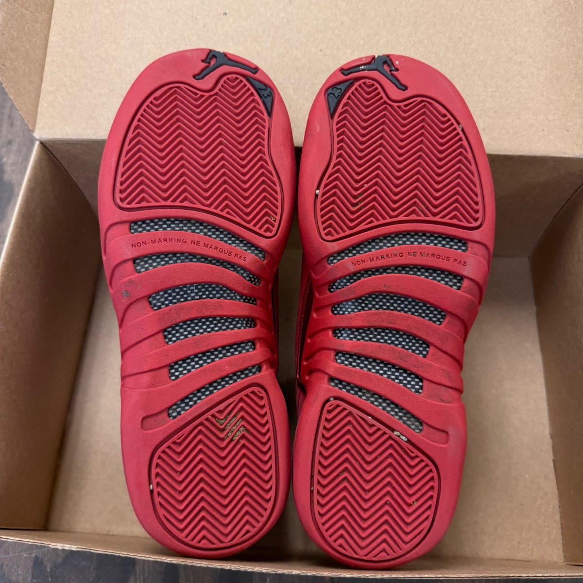 Jordan 12 Retro Gym Red (2018) (GS) Size 6Y (Pre-Owned) - Image 5