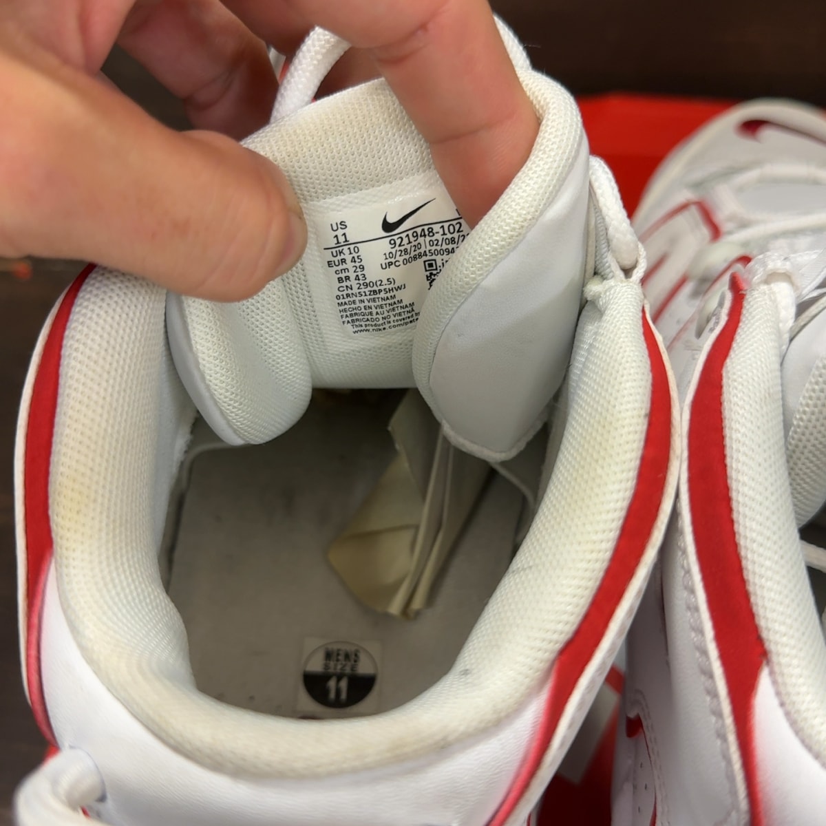 Nike Air More Uptempo White Varsity Red Outline Size 11 (Pre-Owned) - aux