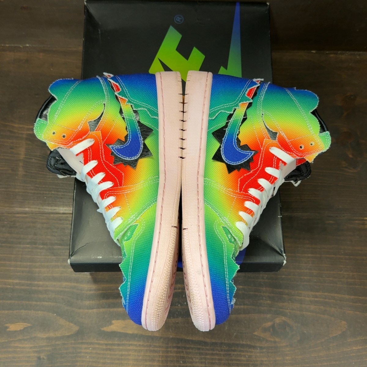 Jordan 1 Retro High J Balvin - Image 4