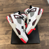 Flight Nostalgia Jordan 4 Retro (USED)