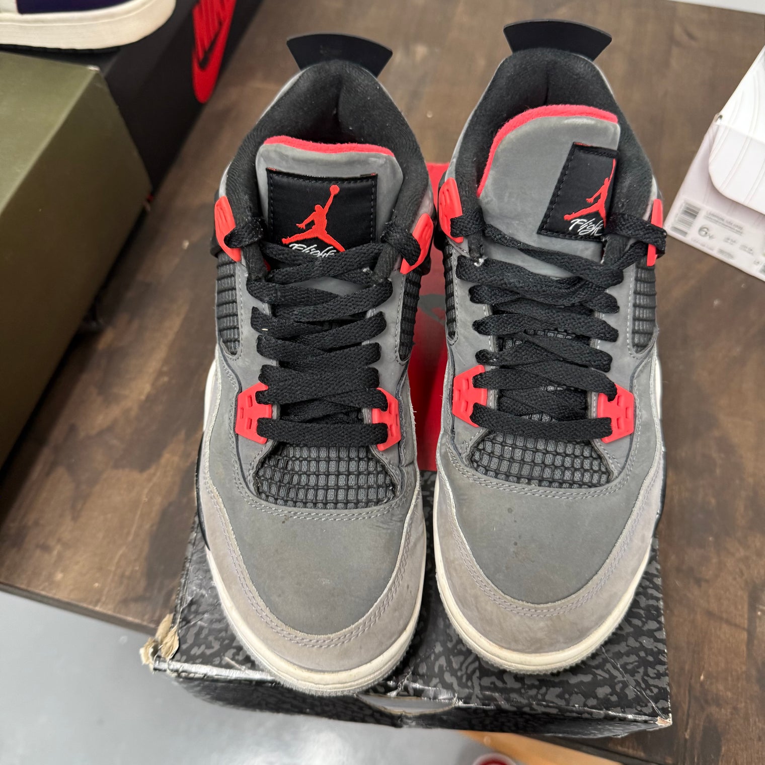 Infrared Jordan 4 Retro (GS) (USED, Replacement Box)