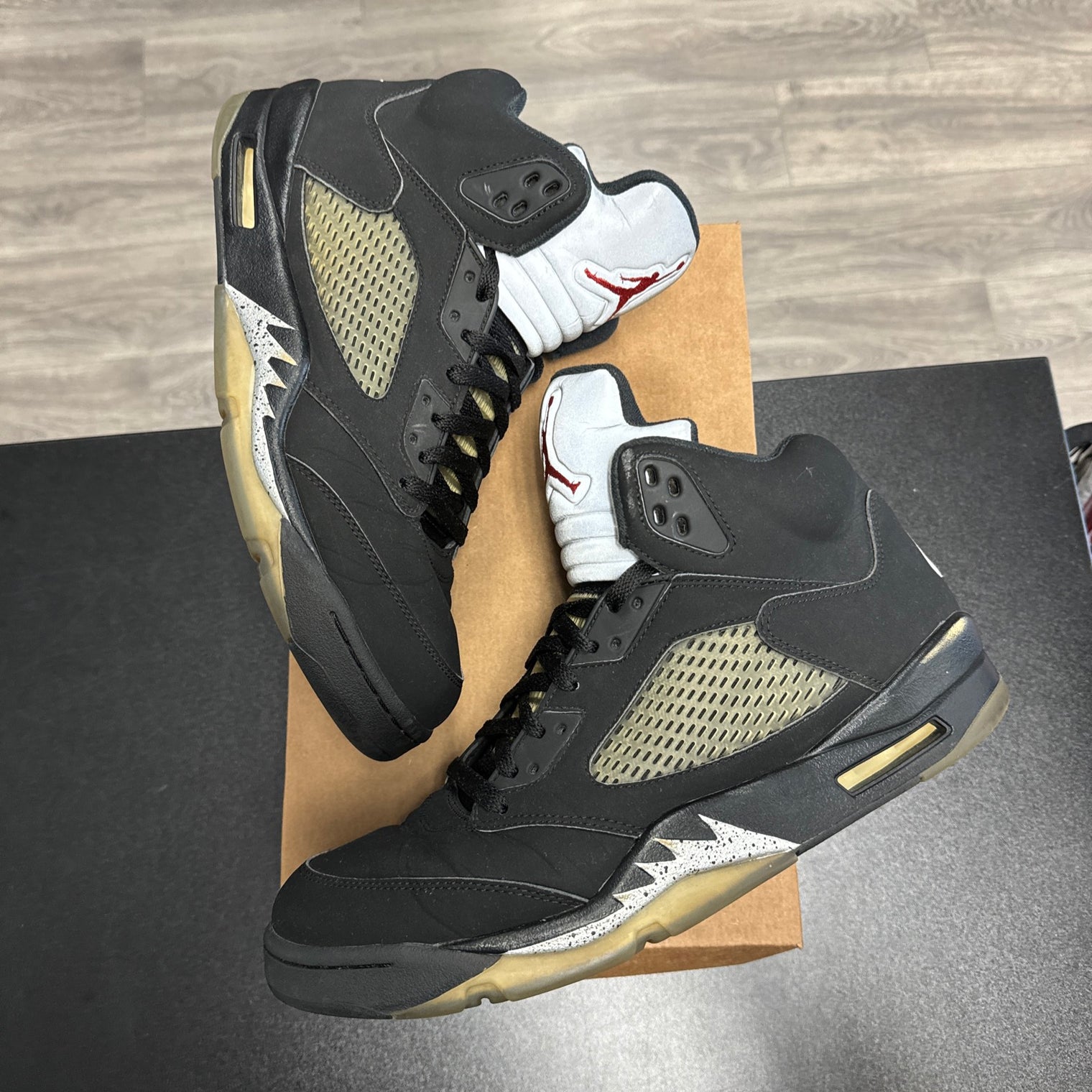 Black Metallic Jordan 5 (USED, No Box)