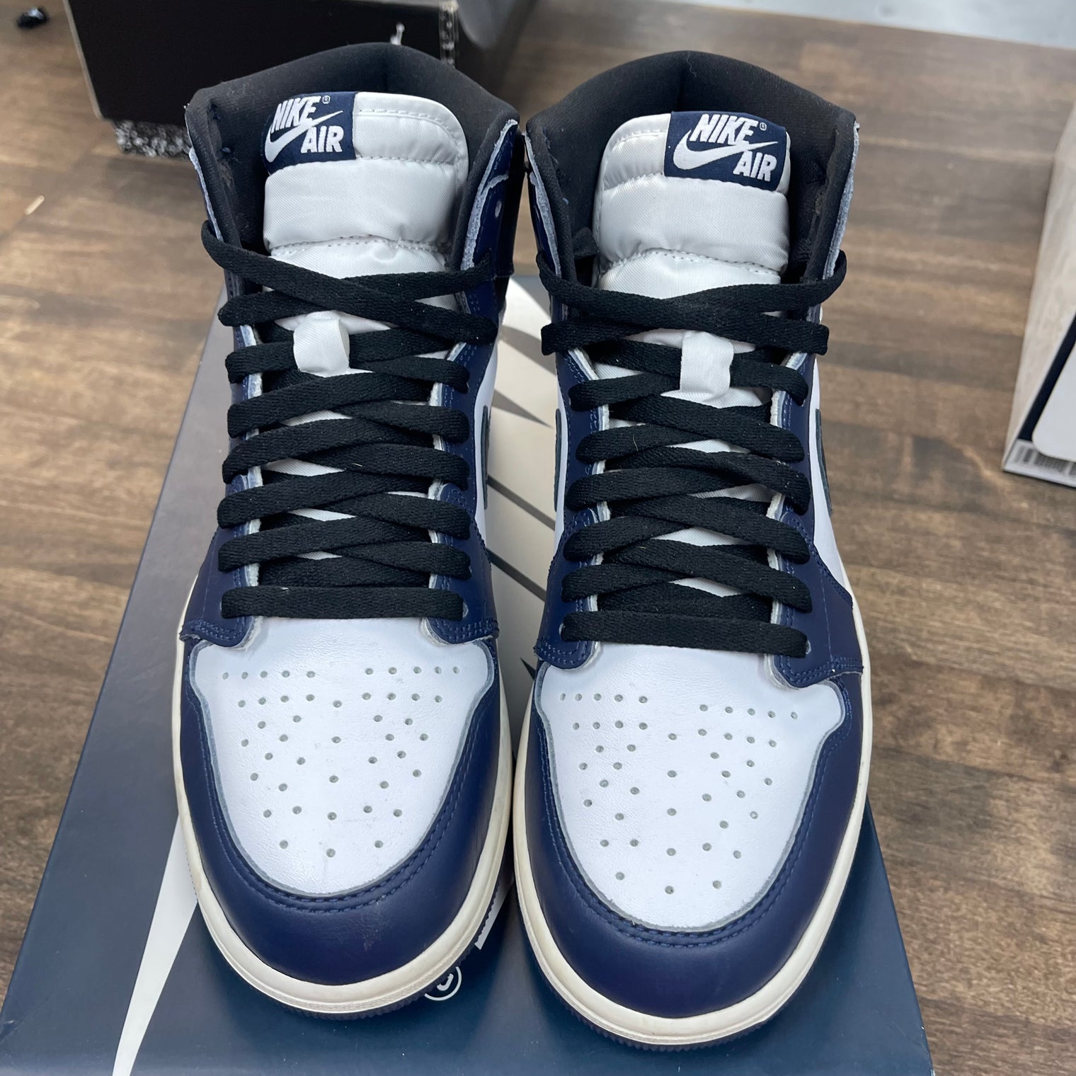 Midnight Navy Jordan 1 High (USED)