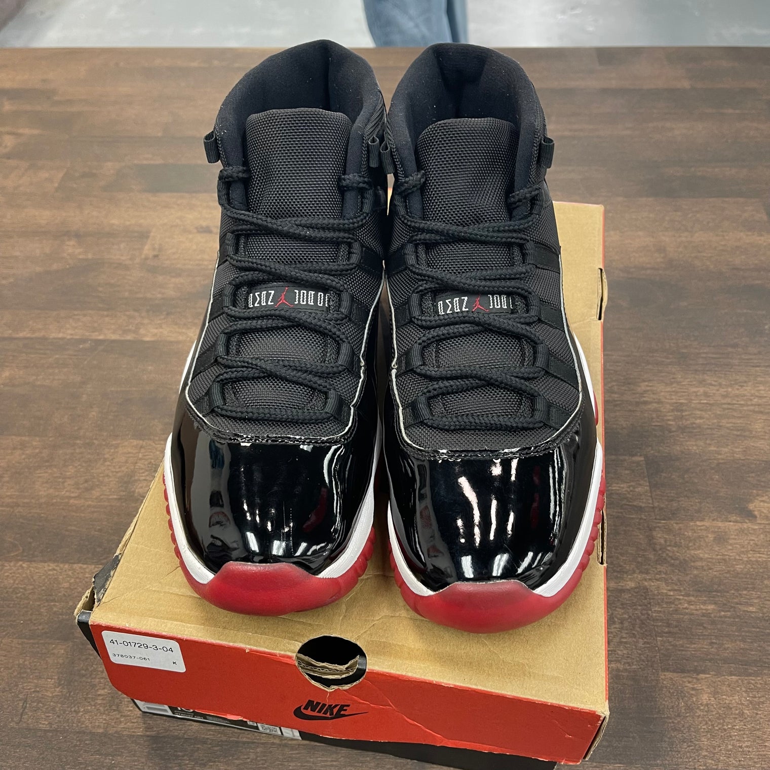Bred Jordan 11 Retro (2019) (USED)