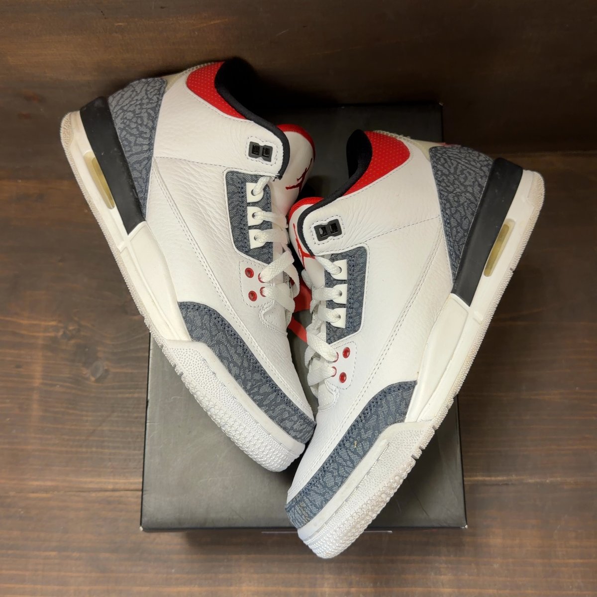 Jordan 3 Retro SE Fire Red Denim (GS) Size 7Y (Pre-Owned) - back