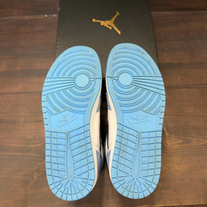 Jordan 1 Retro High OG University Blue Size 9 (Pre-Owned) - Image 7