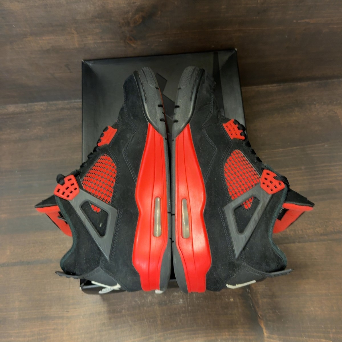Jordan 4 Retro Red Thunder Size 8 (Pre-Owned) - Image 6