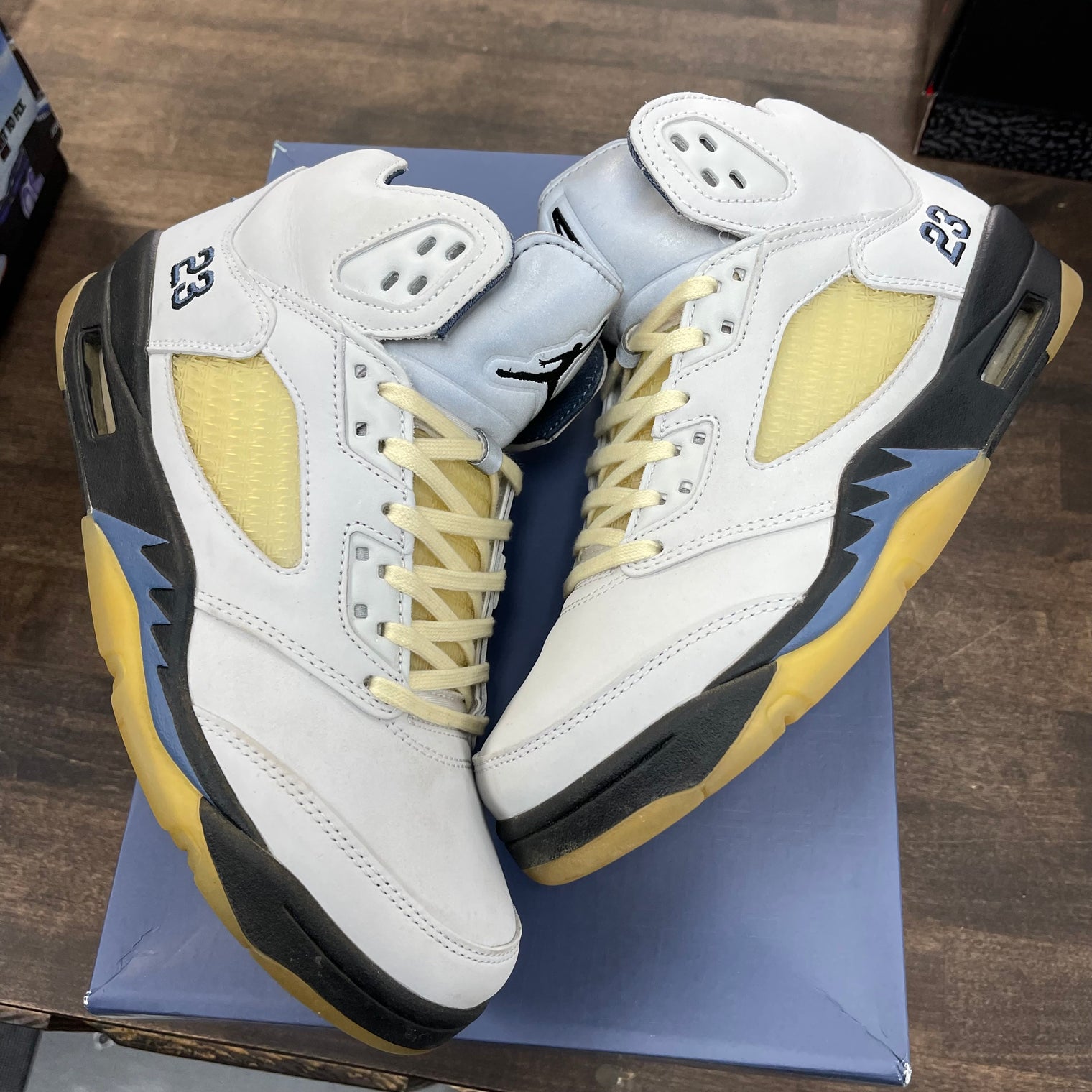 A Ma Maniere Dawn Jordan 5 (W) (USED)