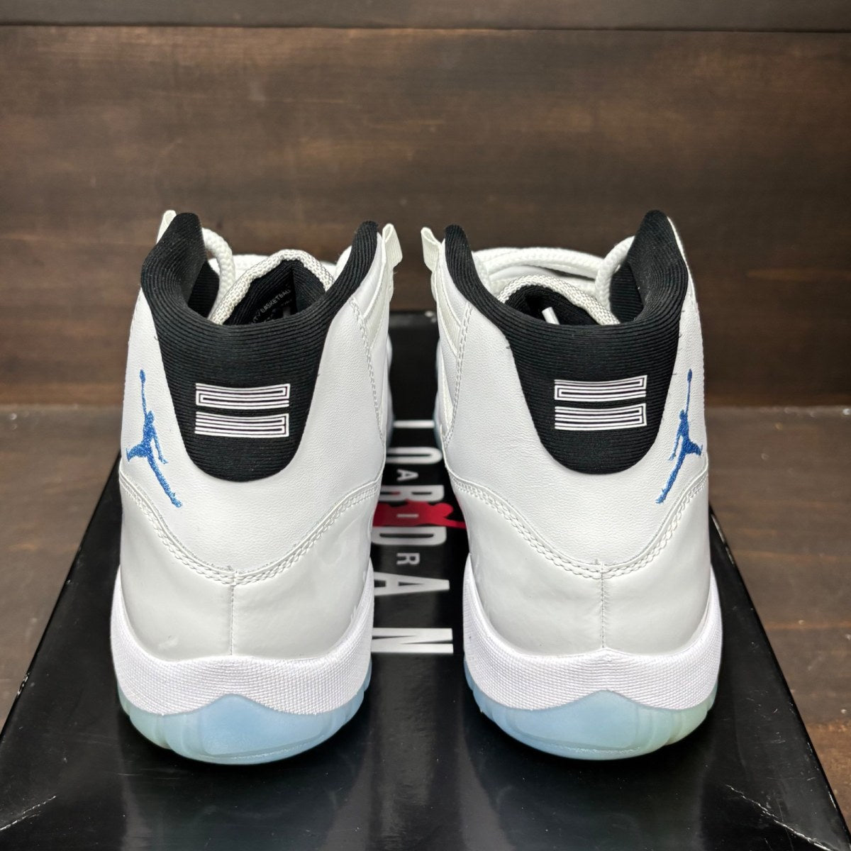 Jordan 11 Retro Legend Blue (2024) - Image 5