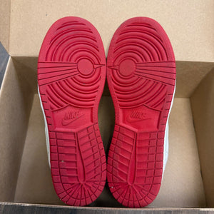 Jordan 1 Retro Mid Hare Jordan (2015) (GS) Size 6.5Y (Pre-Owned) - Image 3