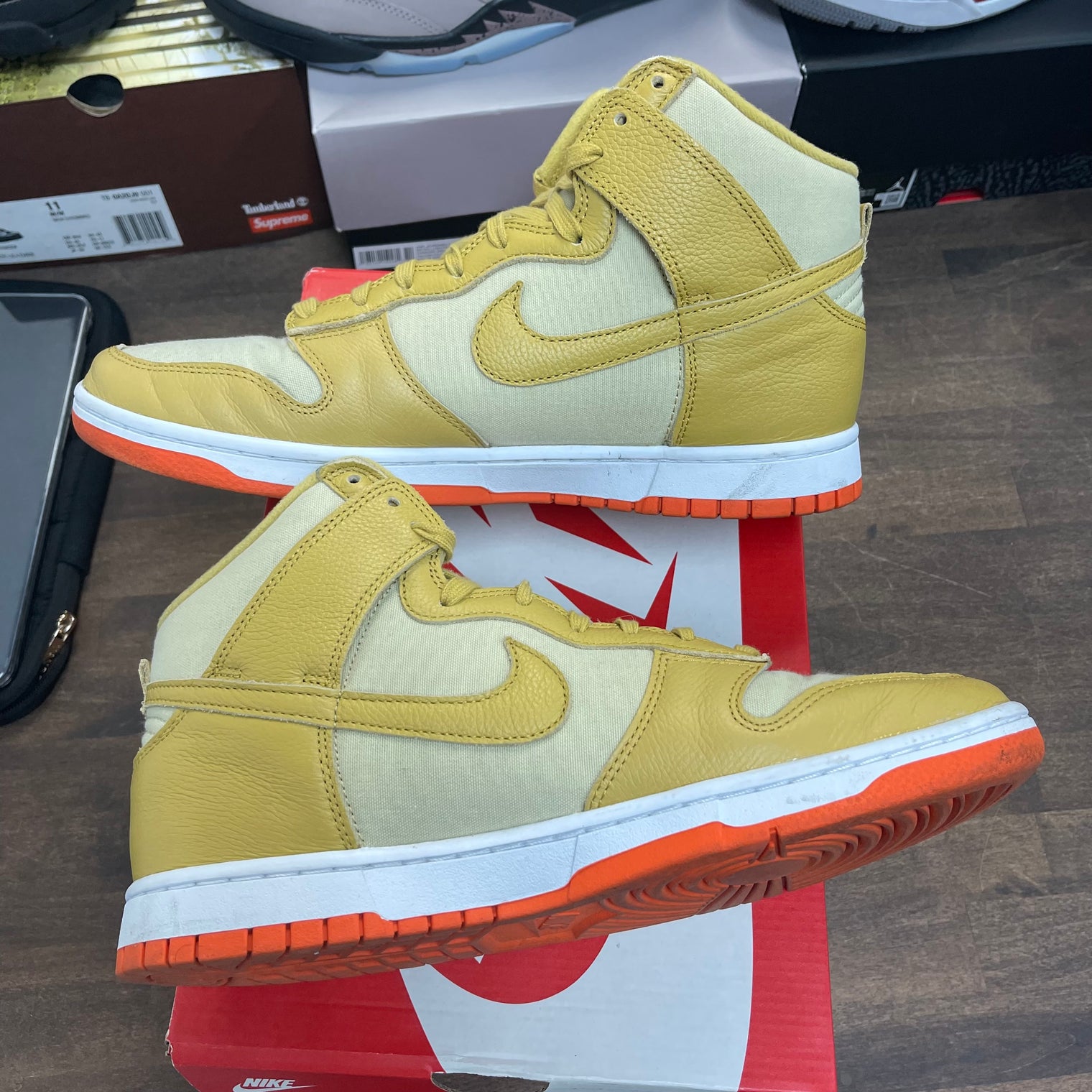 Wheat Gold Safety Orange Dunk High (USED)