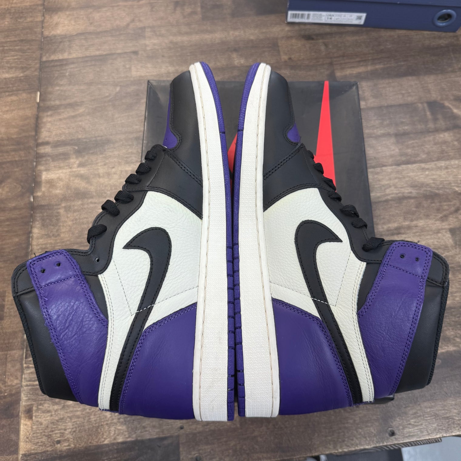 Court Purple Jordan 1 High (USED)