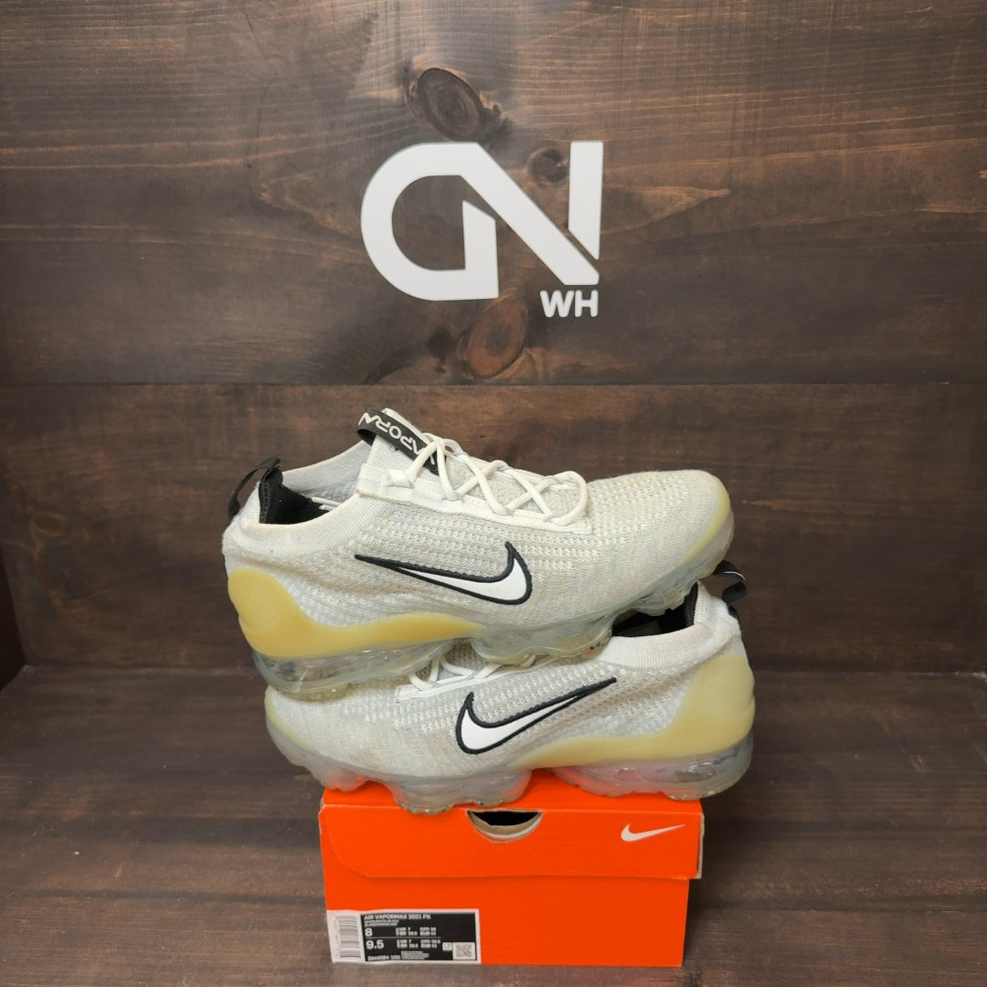 Nike Air VaporMax 2021 FK White Black Metallic Silver Size 8 (Pre-Owned)