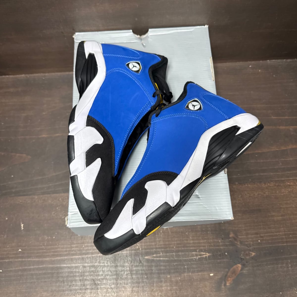Jordan 14 Retro Laney (2023) Size 9.5 (Pre-Owned) - tag