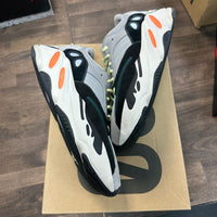 Waverunner Yeezy 700 (USED)