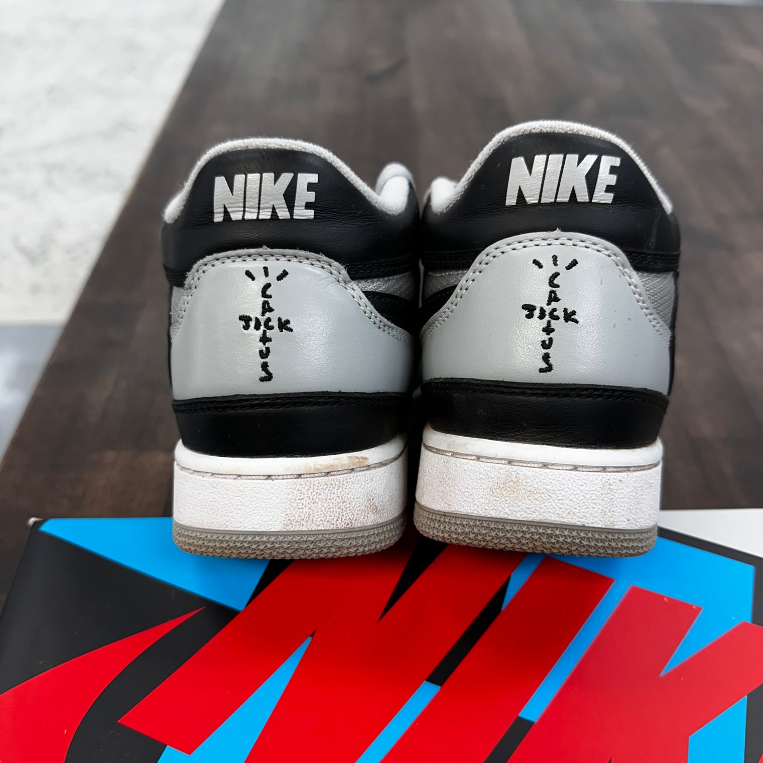 Mac Attack Travis Scott Cactus Jack (USED)