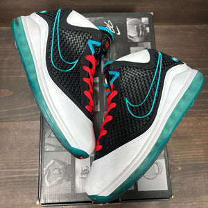 Nike LeBron 7 NFW Red Carpet (2019) - Image 2