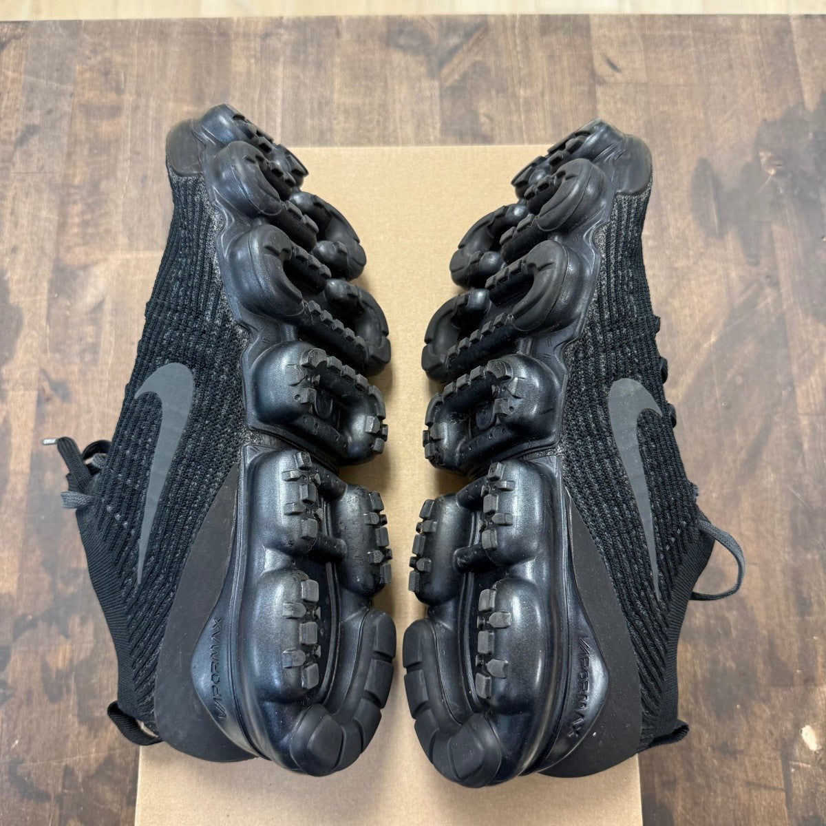 Nike Air VaporMax Flyknit 3.0 Triple Black Size 11.5 (Pre-Owned) - Image 4