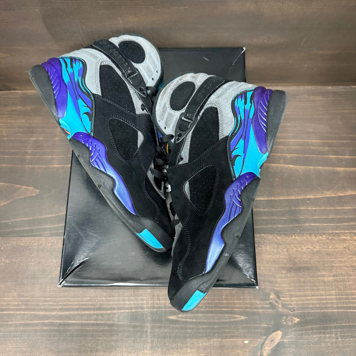 Jordan 8 Retro Aqua (2025) - Image 2