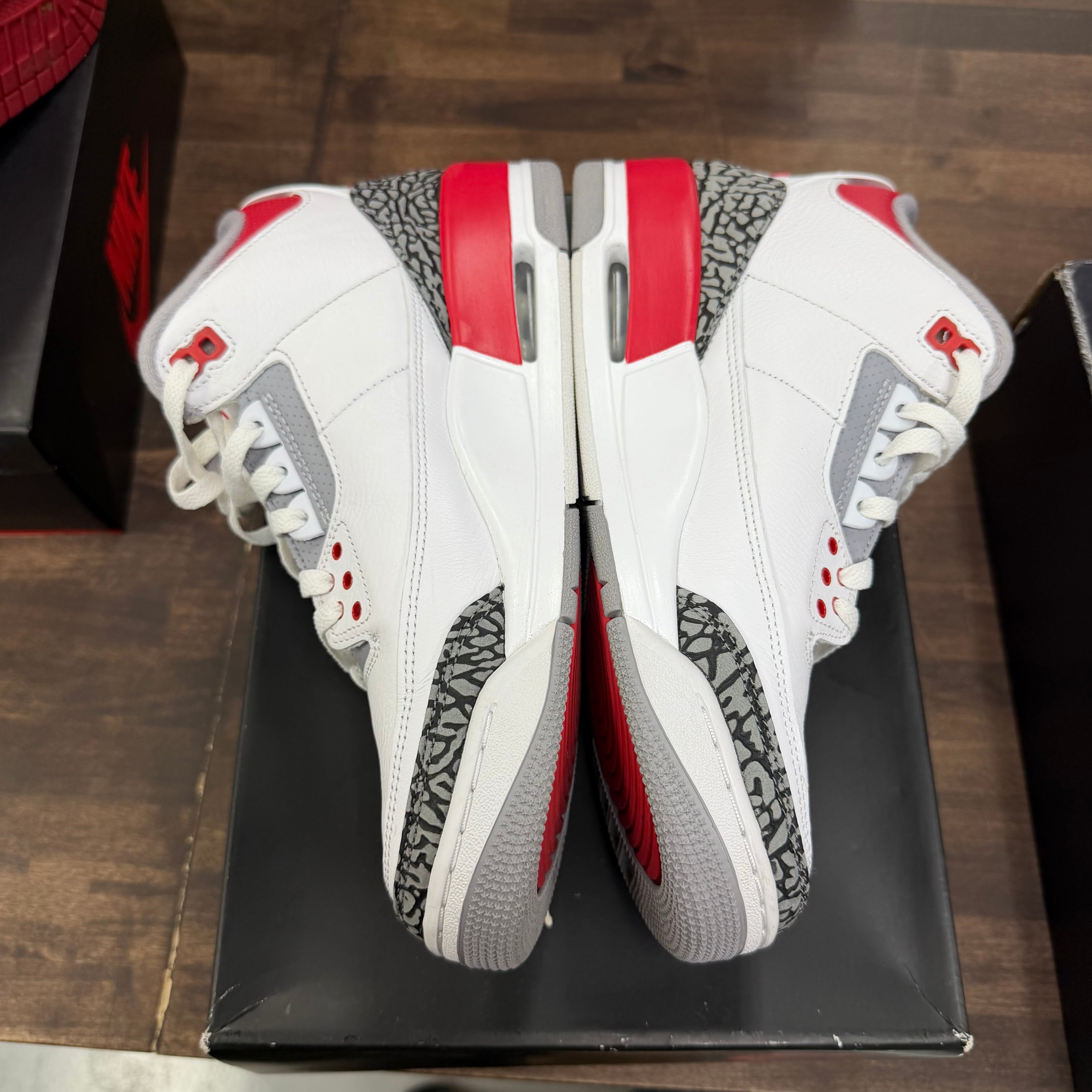 Jordan Fire Red Jordan 3 Retro (USED) Size 9 (Pre-Owned) - Image 4
