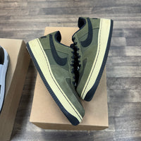 Undefeated Ballistic Dunk vs AF1 Nike Air Force 1 Low (USED, No Box)