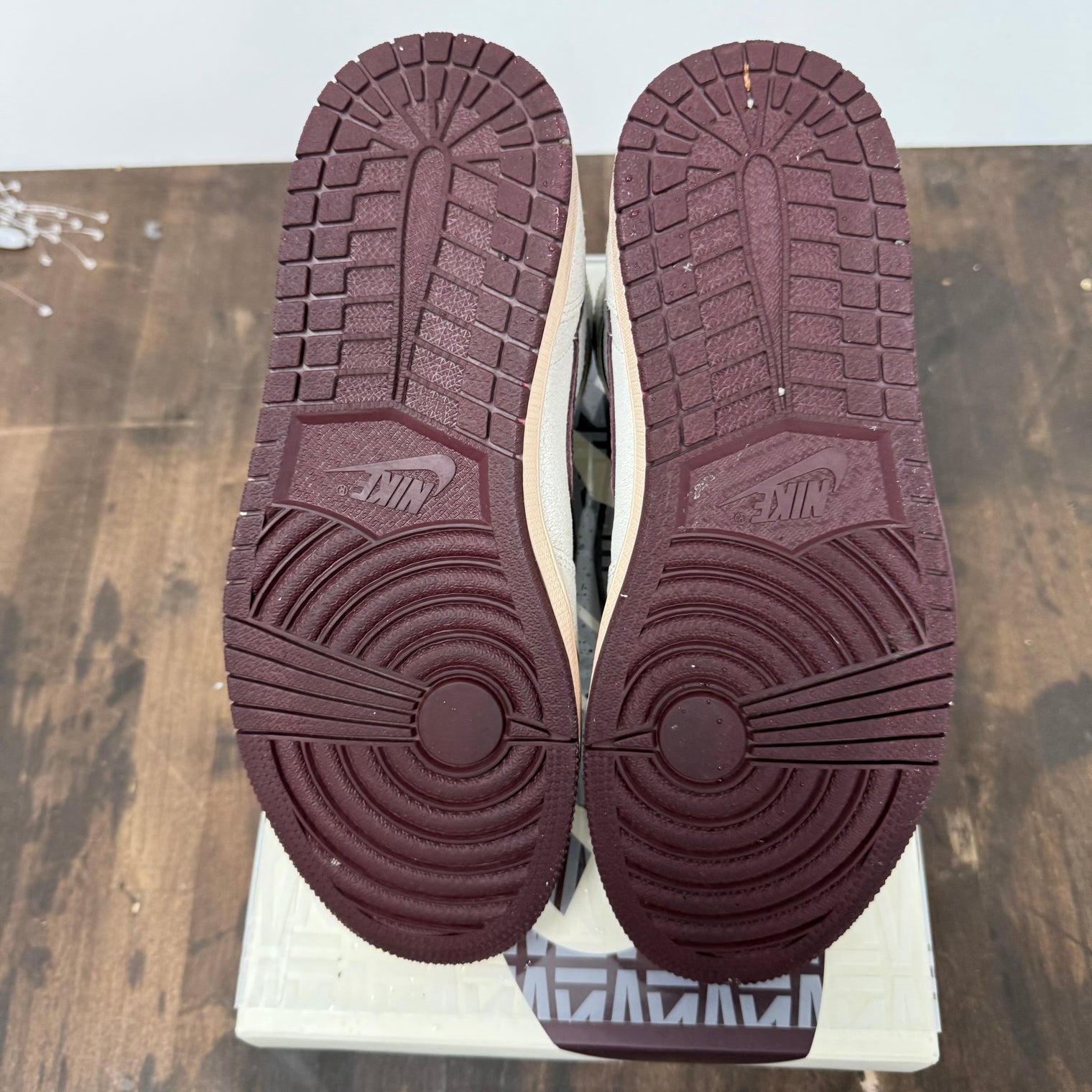 A Ma Maniere Jordan 1 High (USED)