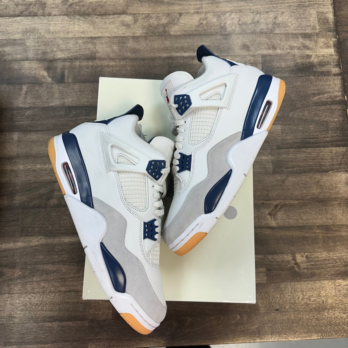 Jordan 4 Retro SB Navy Size 11 (Pre-Owned)
