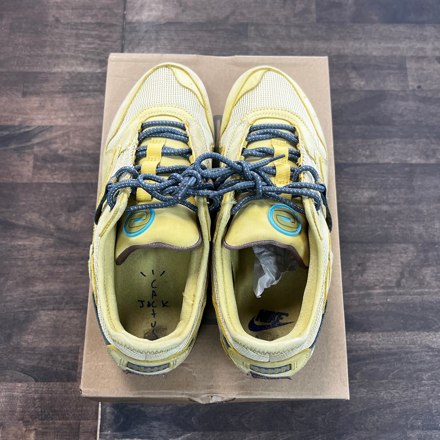 Saturn Gold Air Max 1 Travis Scott (USED)