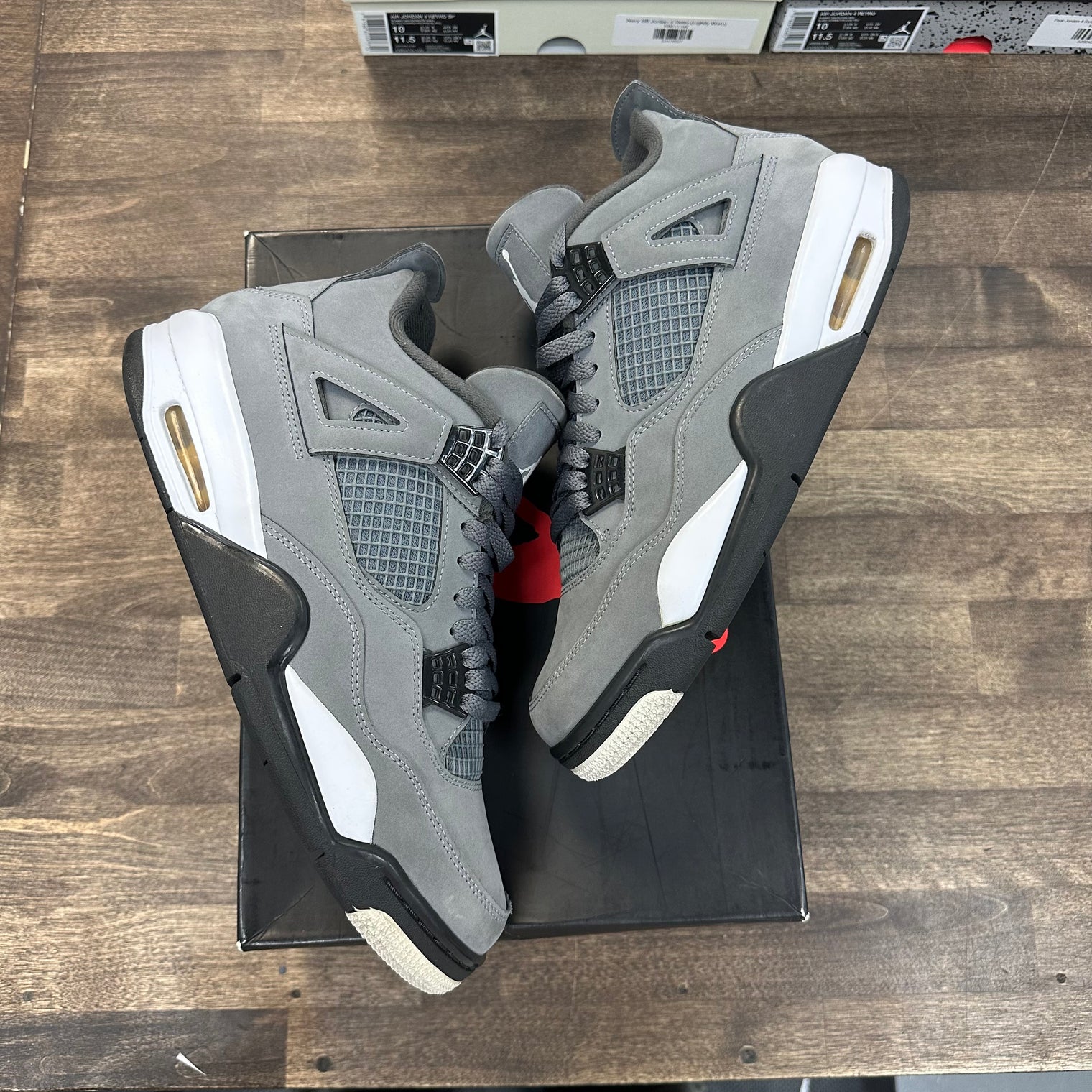 Cool Grey Jordan 4 Retro (USED)