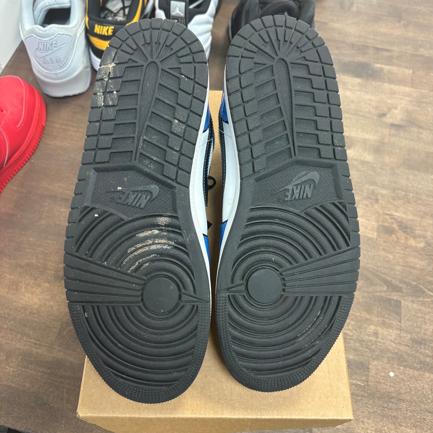 Signal Blue Jordan 1 Mid (USED, No Box)