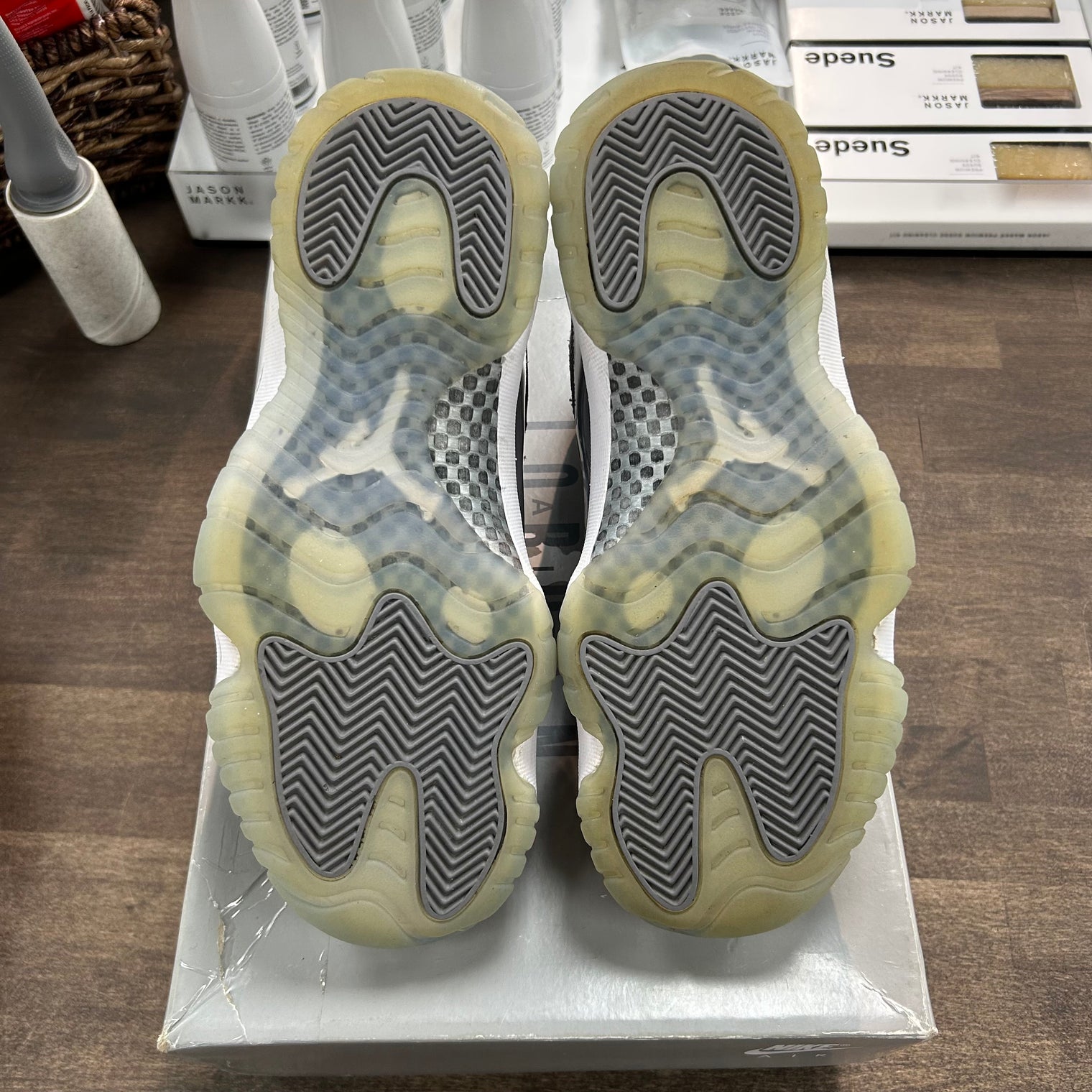 Cool Grey Jordan 11 (USED)