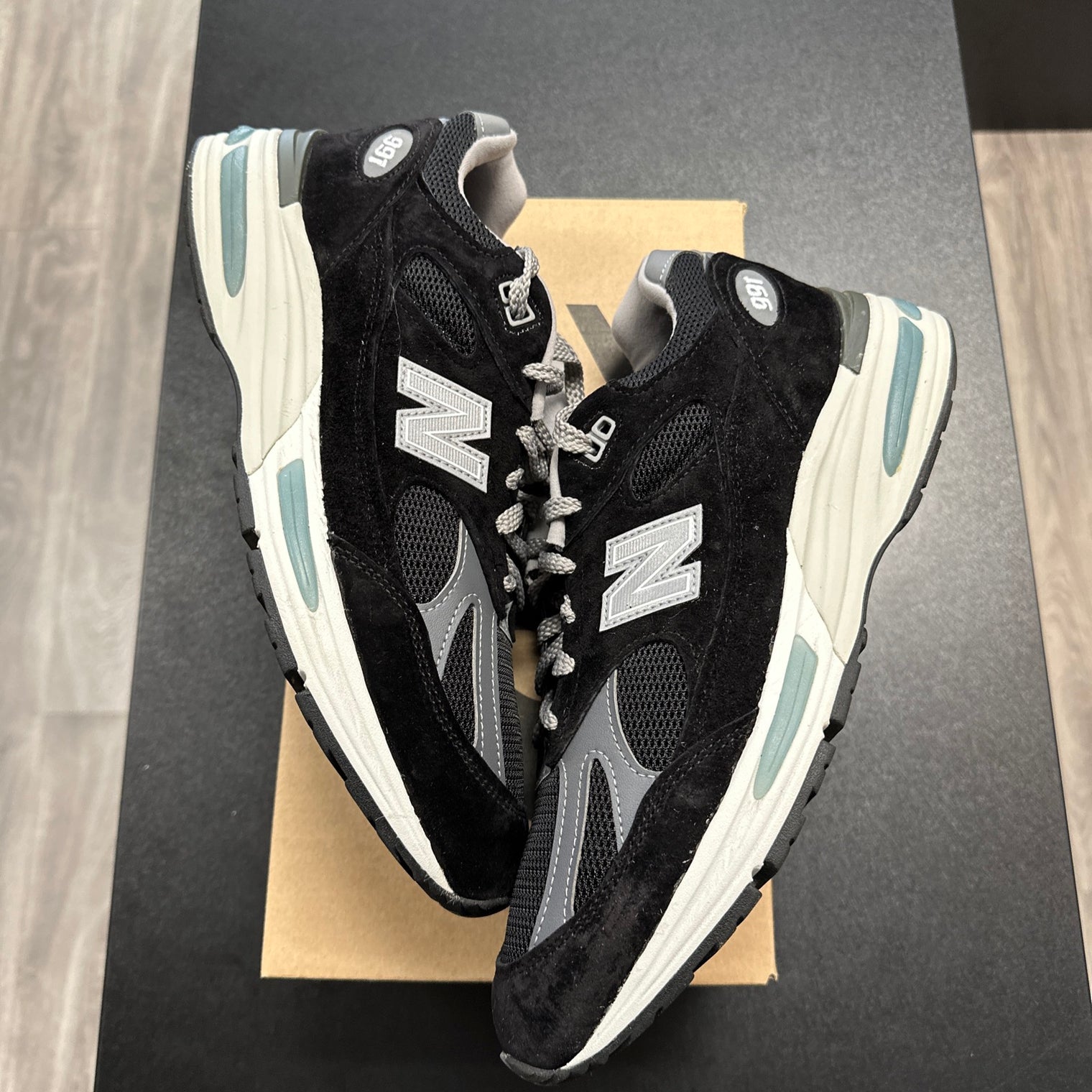 New Balance 991v2 Black Grey (Lightly Worn)