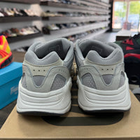 Cream Yeezy 700 V2 (USED)