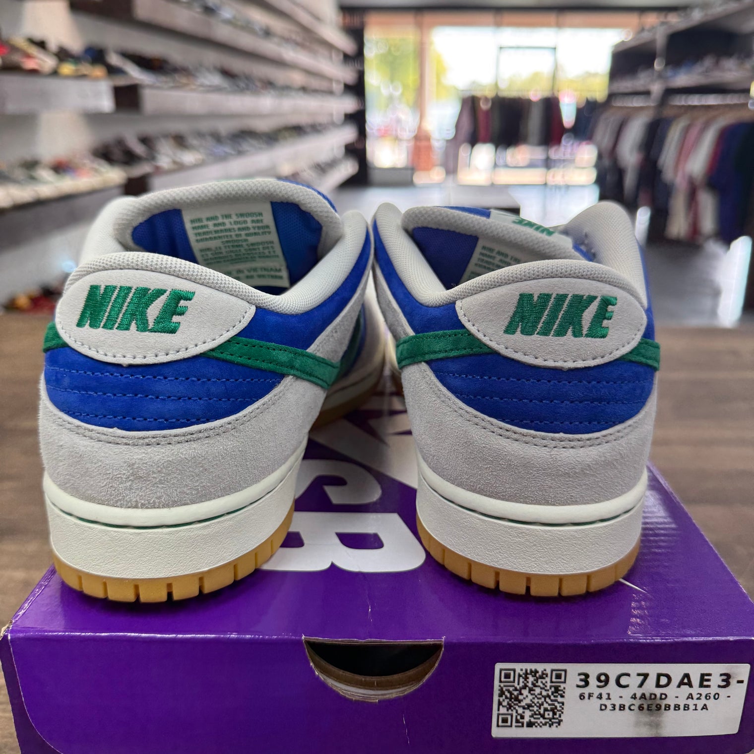 Hyper Royal Malachite SB Dunk Low (USED)