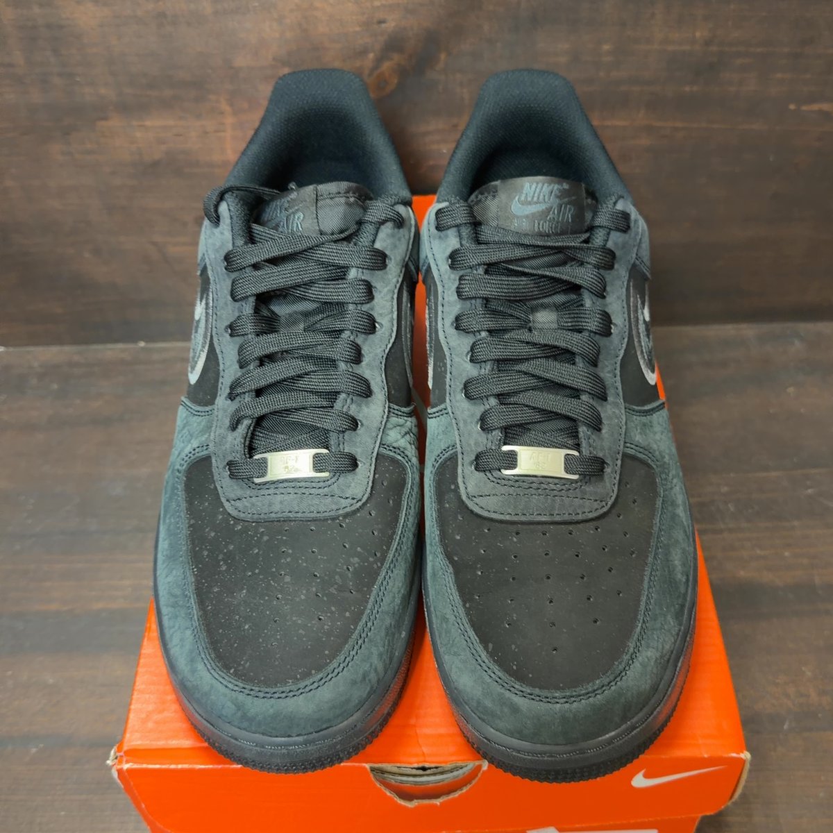 Nike Air Force 1 Low '07 LV8 Black Smoke Grey Size 10 (Pre-Owned) - tag