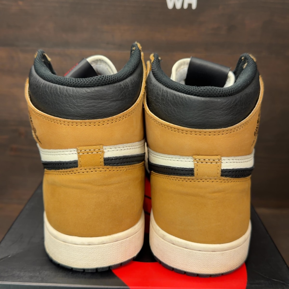 Jordan 1 Retro High Rookie of the Year Size 11.5 (Pre-Owned) - Image 4