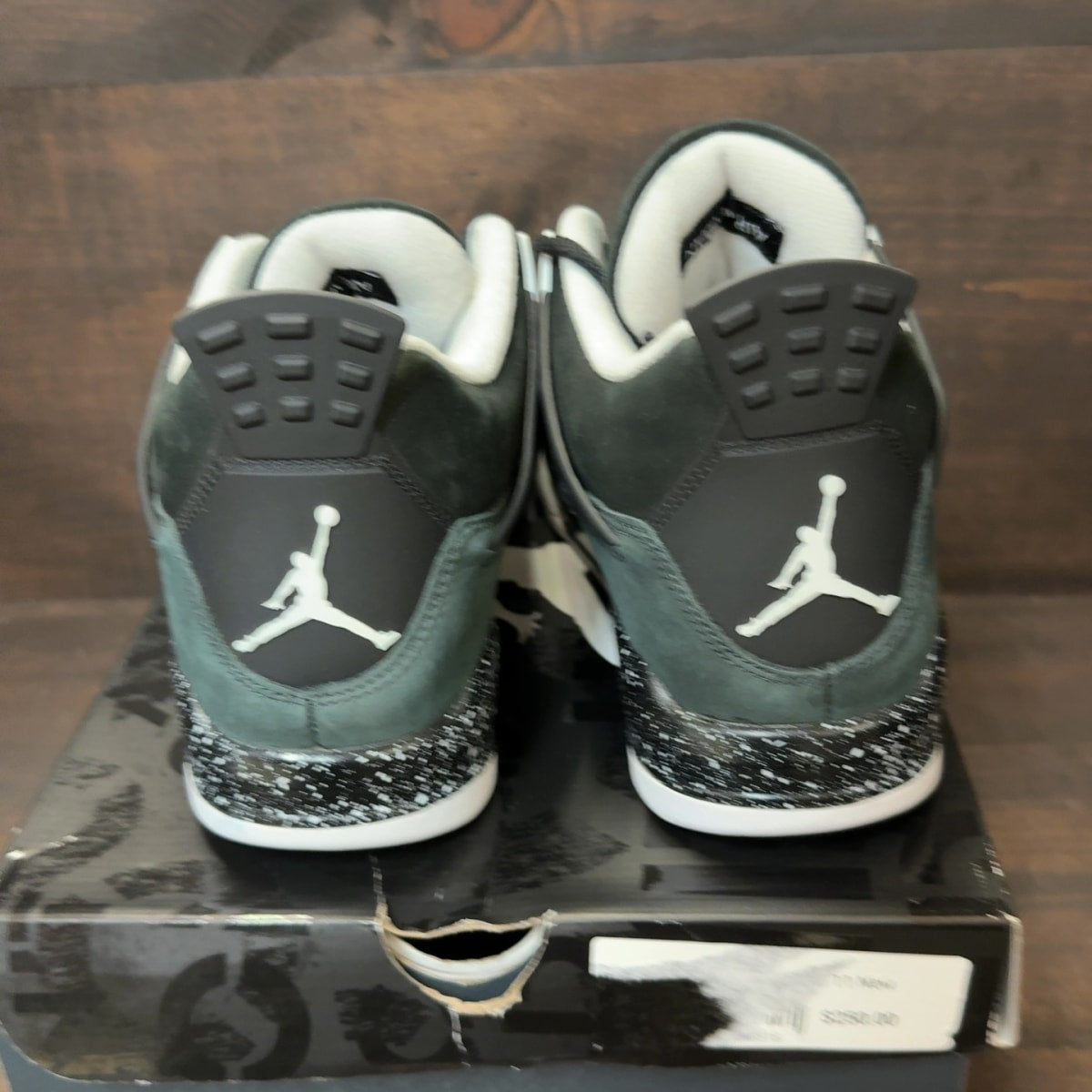 Jordan 4 Retro Fear (2024) - Image 4