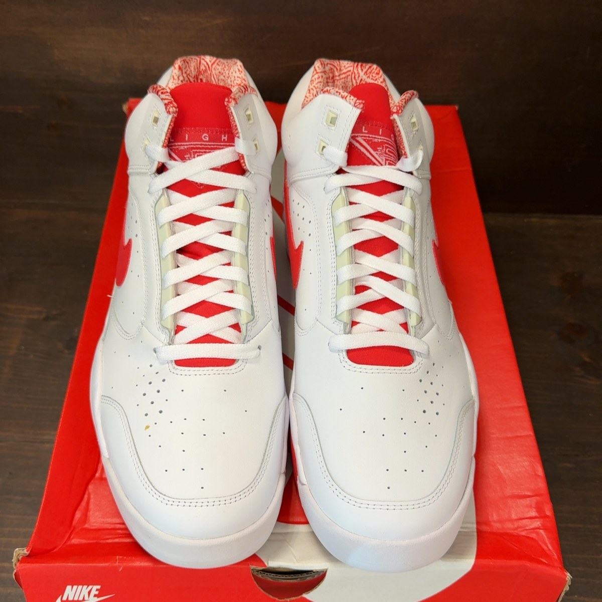 Nike Air Flight Lite II Mid Scottie Pippen - Image 3