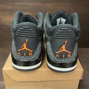 Jordan 3 Retro Fear Pack (2023) Size 10 (Pre-Owned) - aux