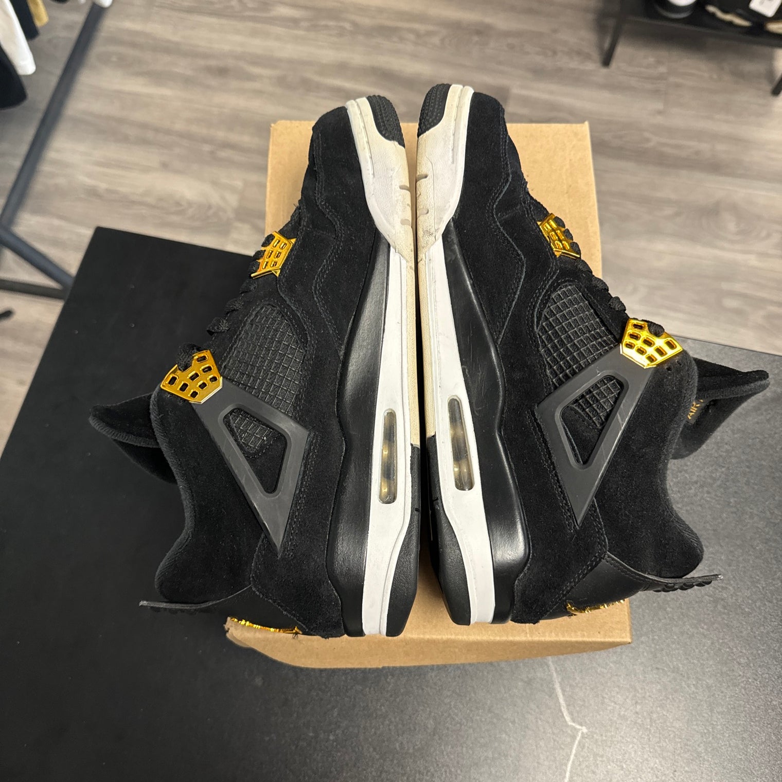 Jordan 4 Royalty (USED, no box)