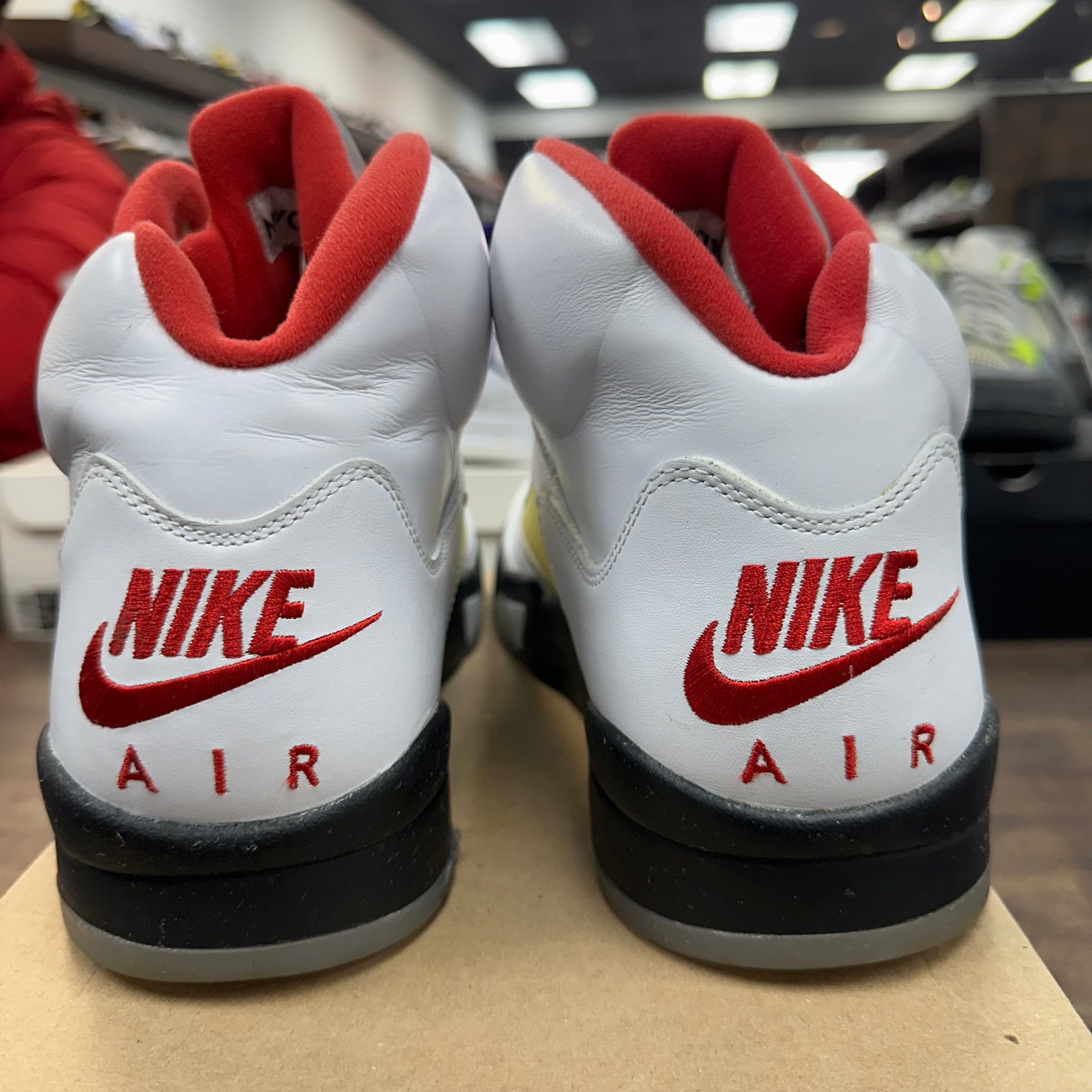 Fire Red Jordan 5 (USED,No Box)