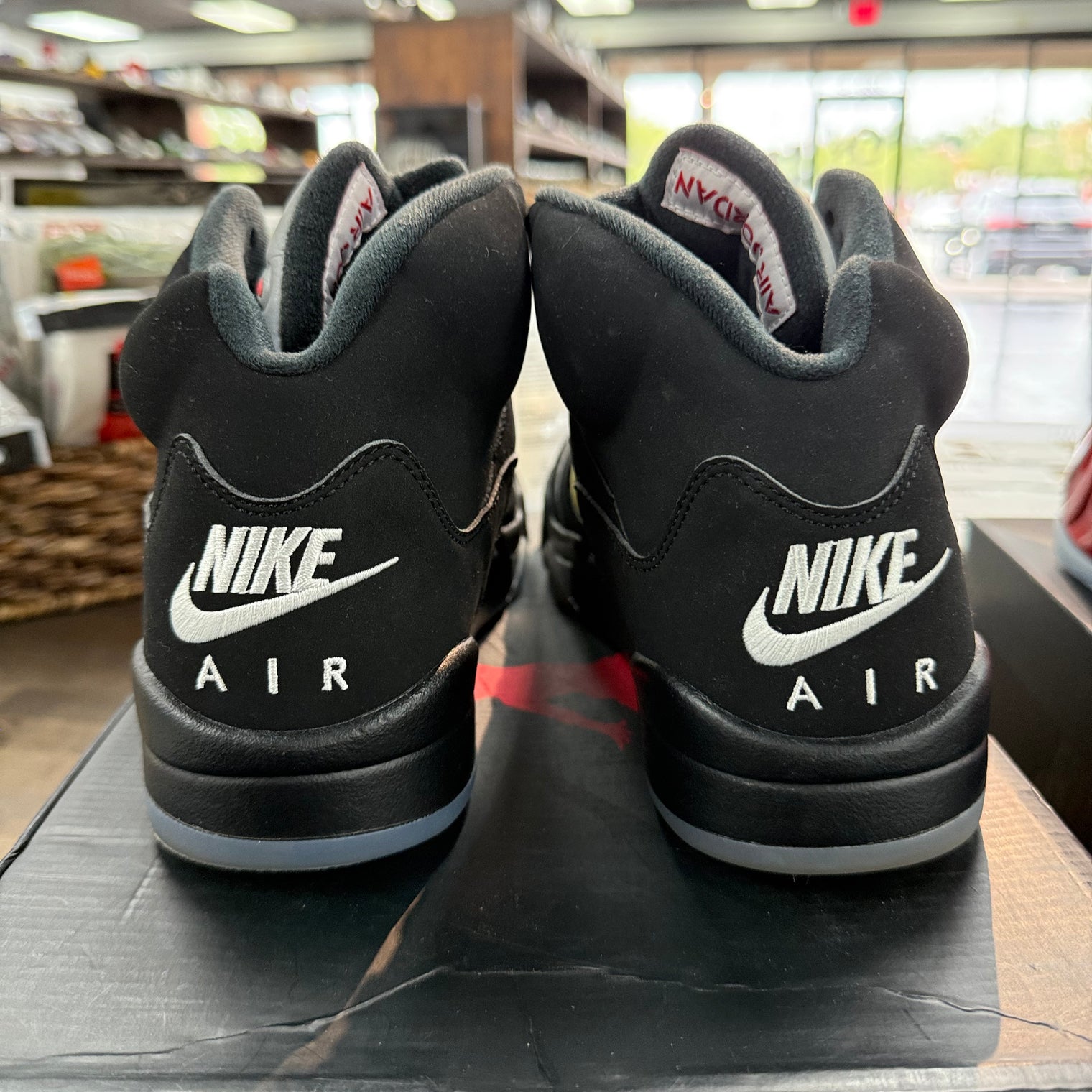Black Metallic Jordan 5 (2016) (USED)