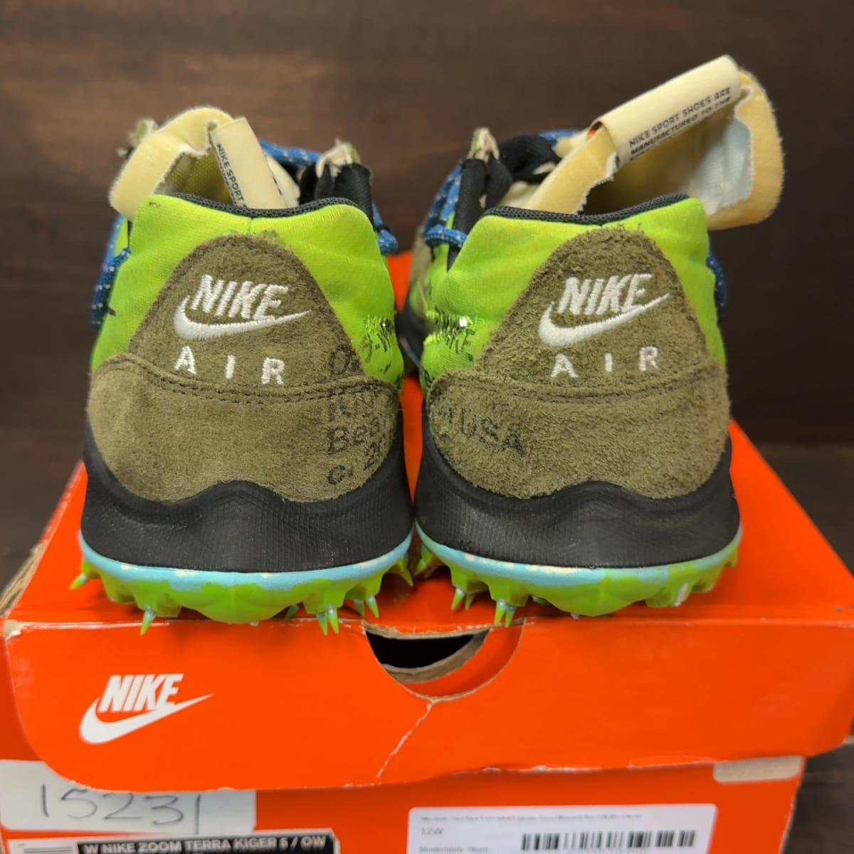 Nike Zoom Terra Kiger 5 OFF-WHITE Electric Green (Women's) Size 12W (Pre-Owned) - aux
