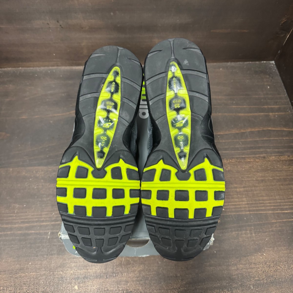 Nike Air Max 95 OG Neon (2020) - Image 6
