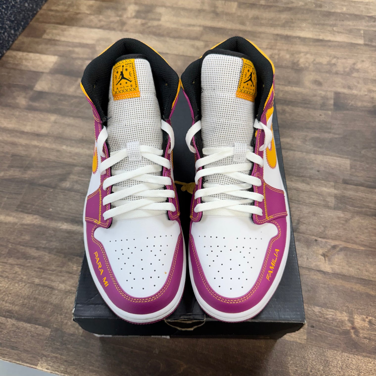 Dia De los Muertos Jordan 1 Mid (USED)