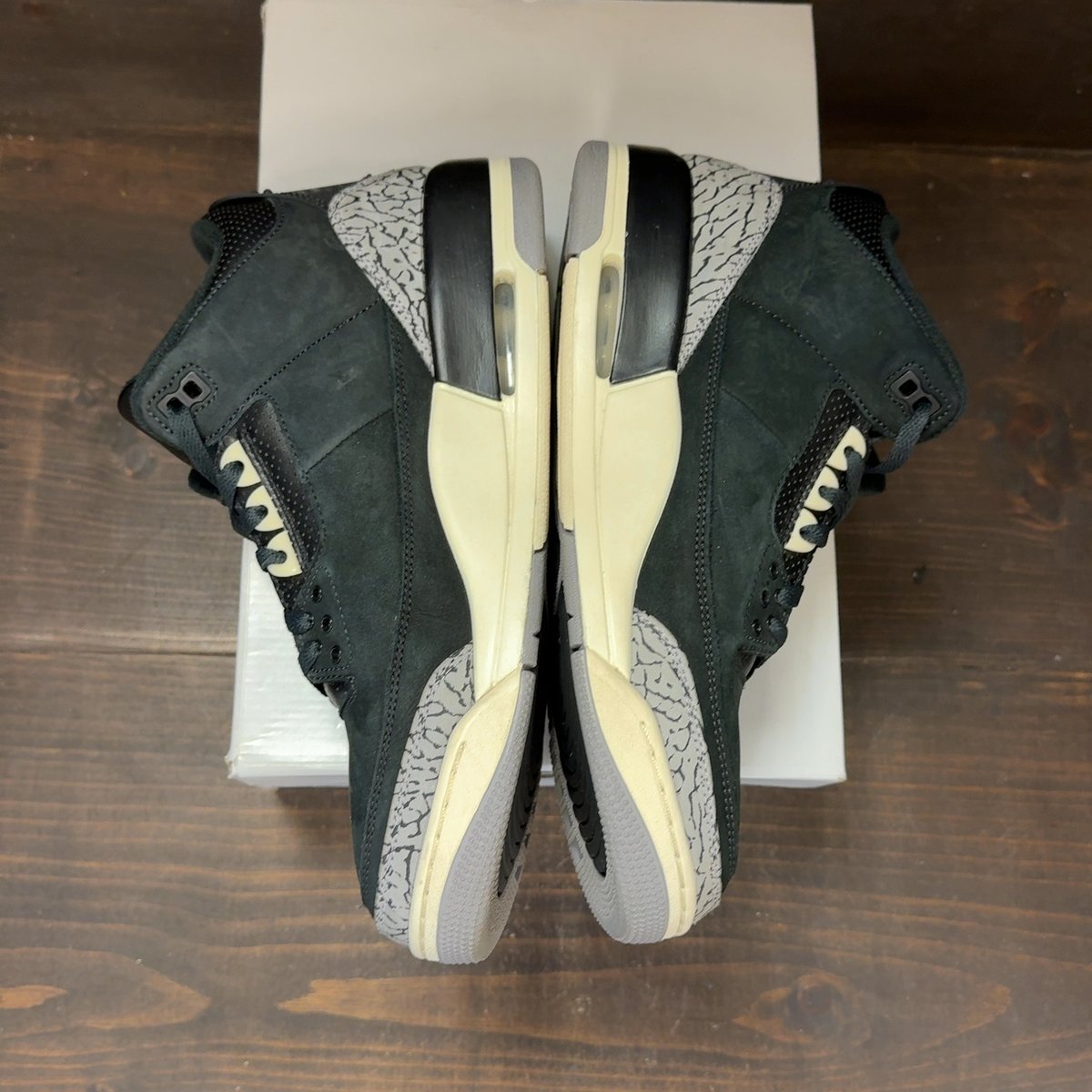 Jordan 3 Retro Off Noir Size 11.5W (Pre-Owned) - aux