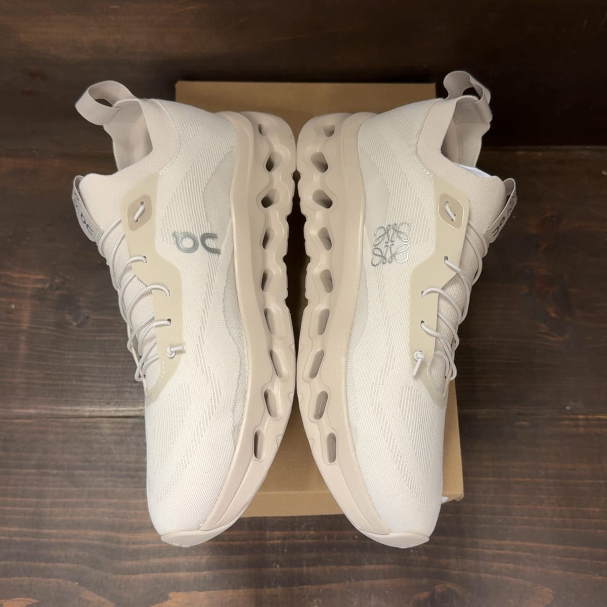 On Running Cloudtilt Loewe Sand Size 12 (Pre-Owned) - aux