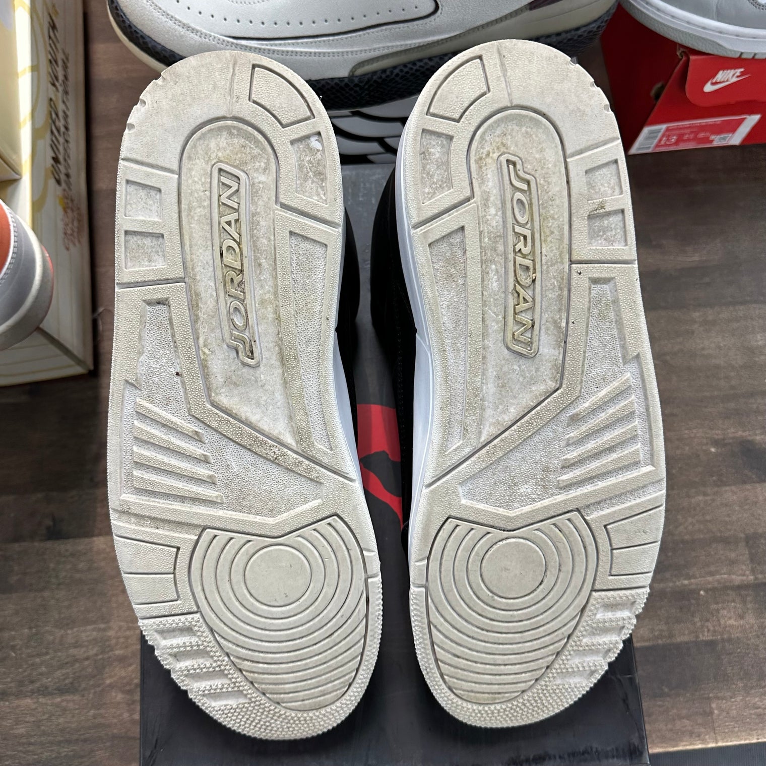 Jordan 3 Retro Cyber Monday (USED)