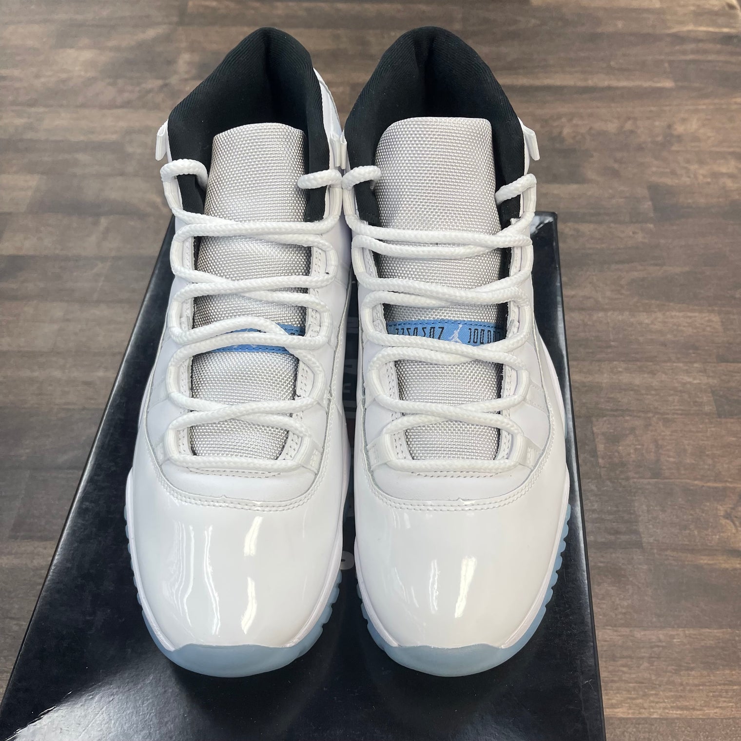 Legend Blue Jordan 11 (2024) (USED)