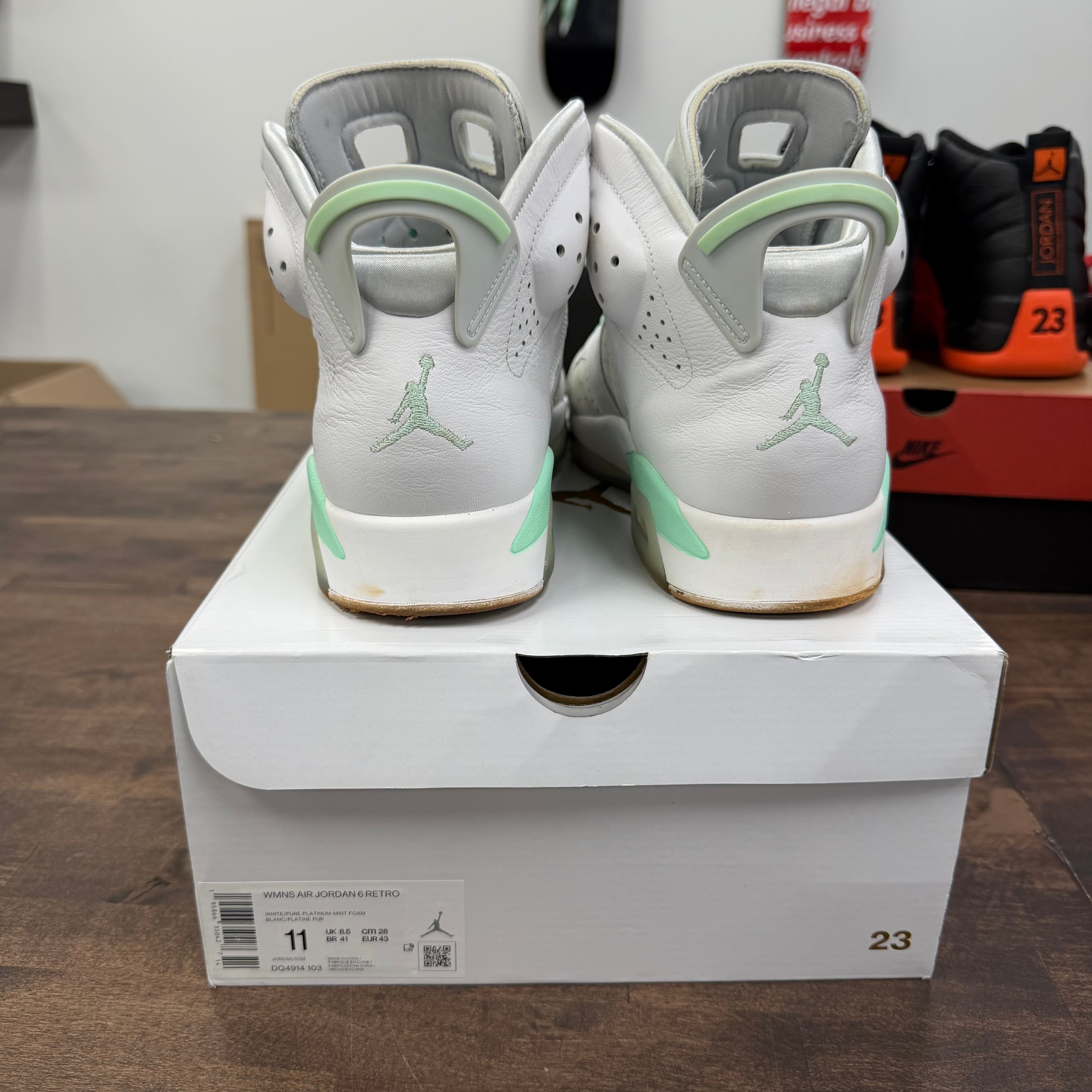 Jordan Mint Foam Jordan 6 Retro (Women’s) (USED) Size 11W (Pre-Owned) - Image 3